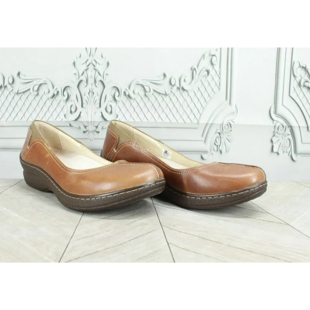 LL BEAN Brown Leather Split Toe Slip On Comfort Shoes Size 8 M - Picture 3 of 9